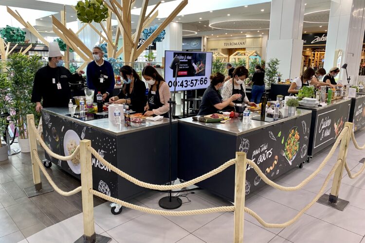 Dinettes - Conception & fabrication de stands mobiles, chariots ambulants et kiosques 2