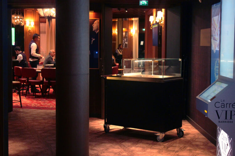 Chariot de service - Club Barrière - Vue 1